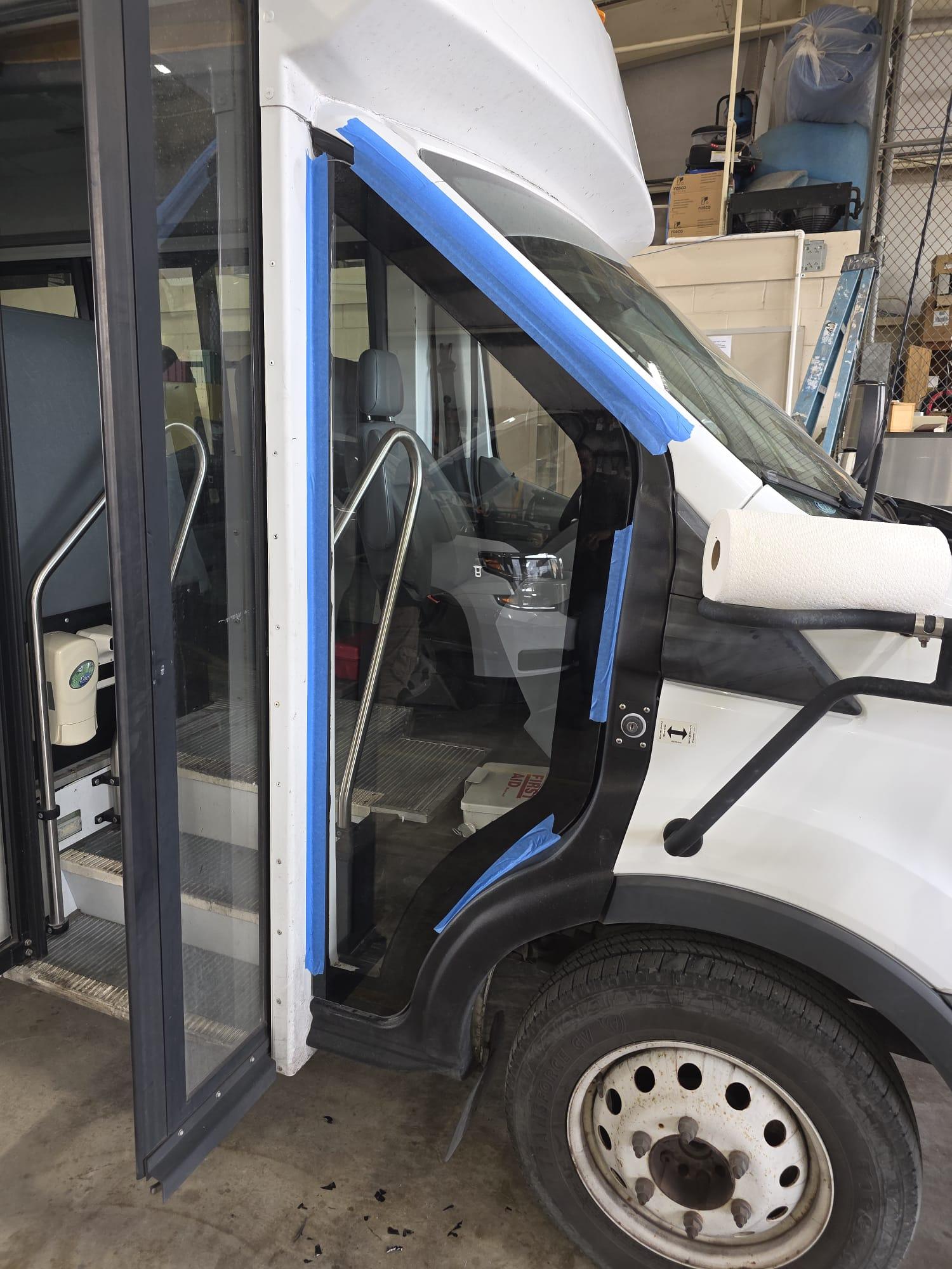 Vehicle door glass